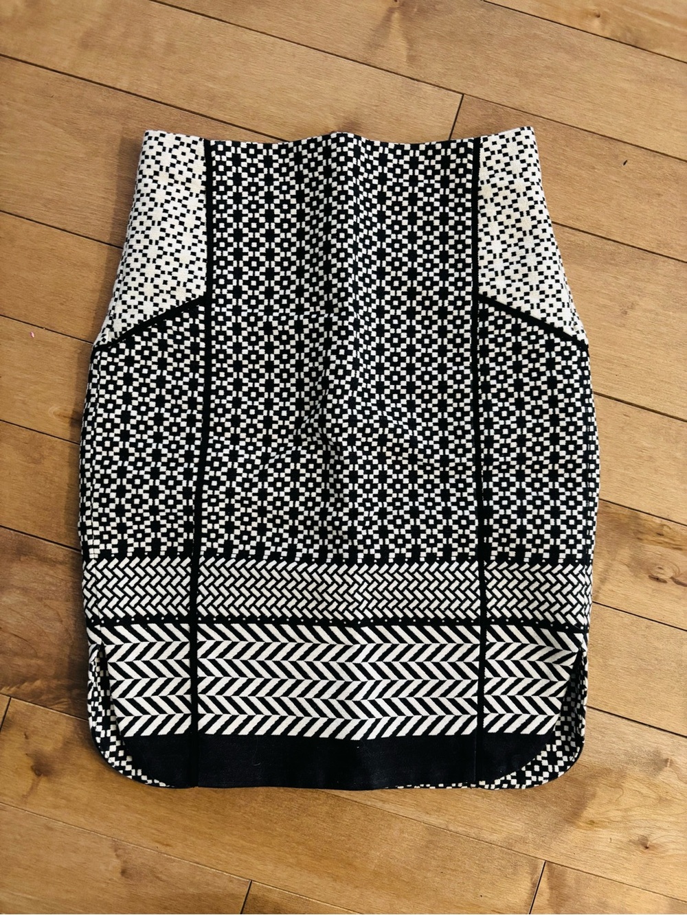 J crew Black & White Patterned Pencil Skirt